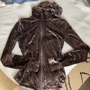 Lululemon hooded define jacket size 6